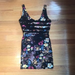 Motel mini dress XS flowery sexy